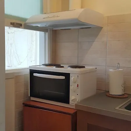 Seaview Studio Flat In Central Halkis